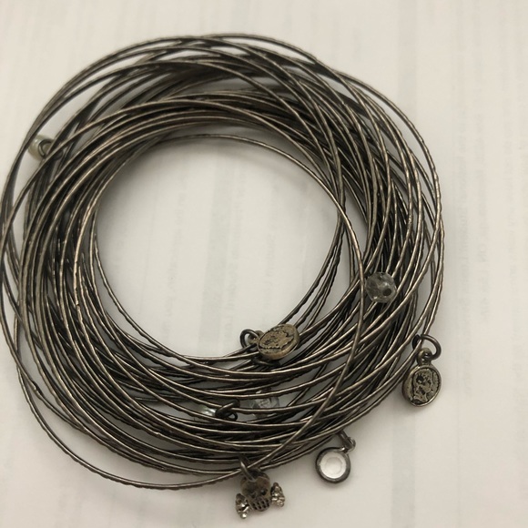 🦋2/$30 Club Monaco Multi-Bangle Bracelet - Picture 1 of 2